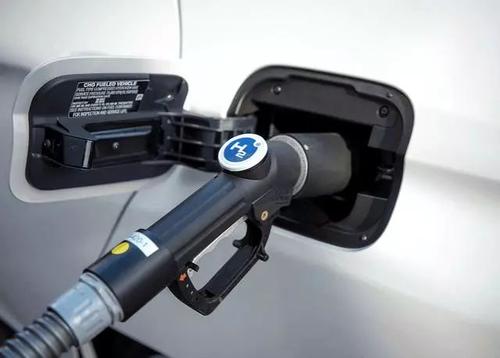 天津成功完成氢燃料电池车辆首次加氢测试